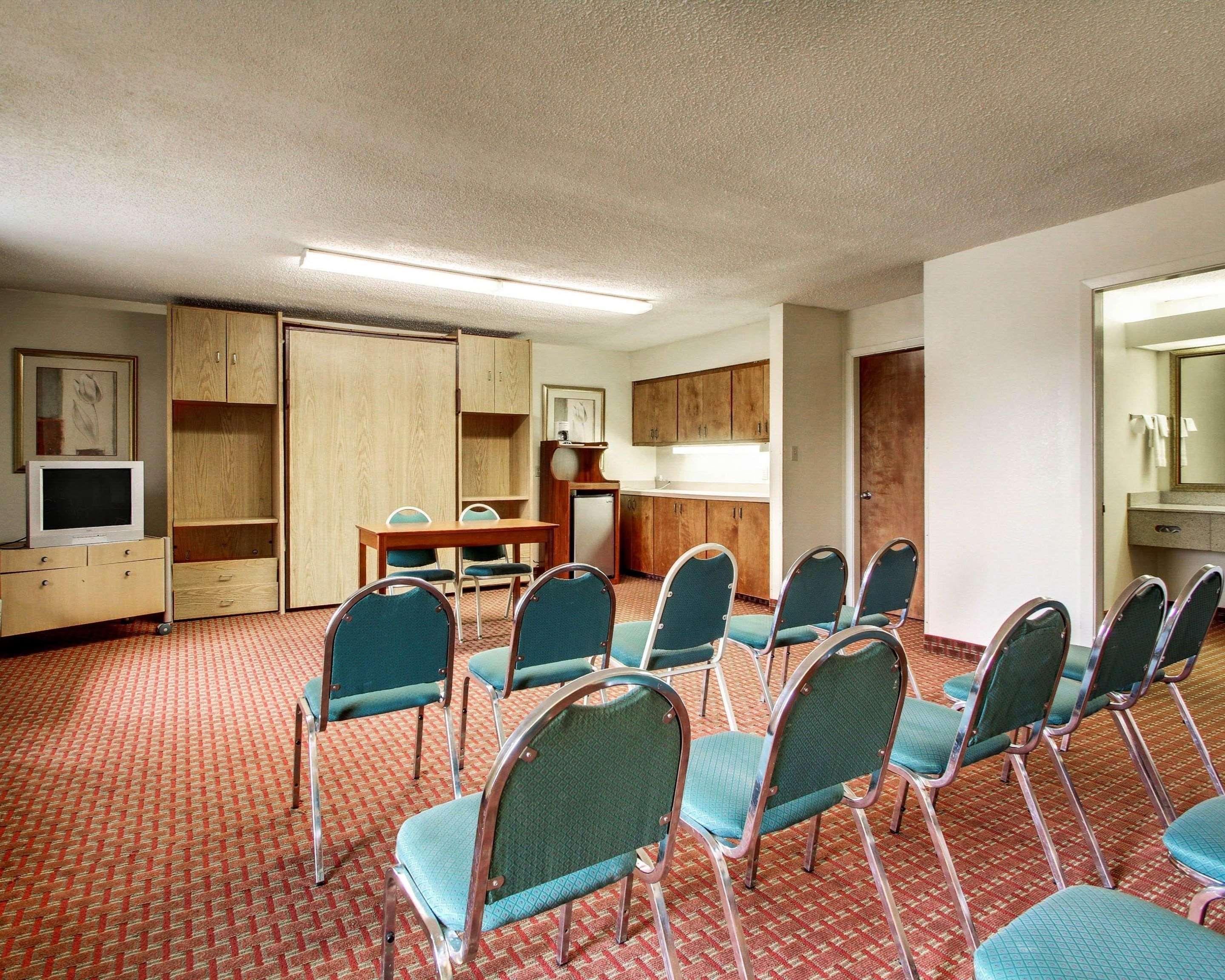 Quality Inn & Suites Clinton Exterior foto